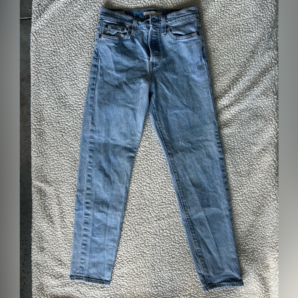 LEVI'S STRAUSS premium Women Wedgie Straight Jeans Size 26